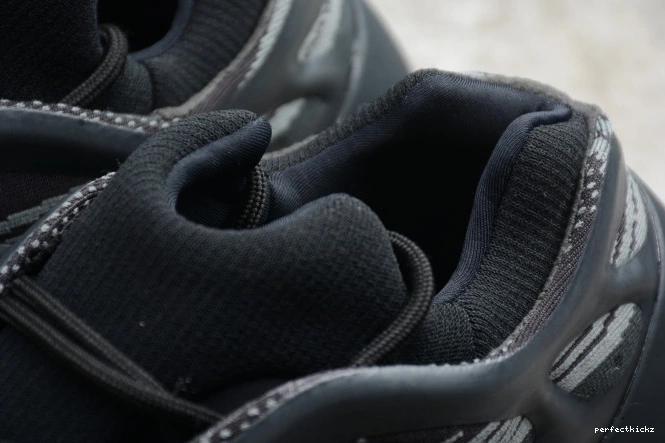 Black H67799 Adidas V3 700 Yeezy Boost 0727